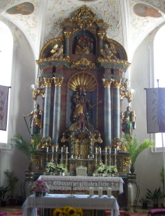 Foto vom Altar in Mariä Himmelfahrt in Oberkammlach