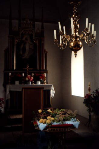 Foto vom Altar in St. Johannes der Täufer in Tauberscheckenheim