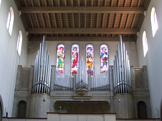 Foto der Orgelempore in St. Maximilian in München