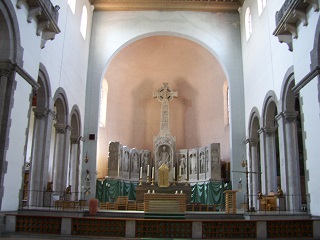 Foto vom Altarraum in St. Maximilian in München
