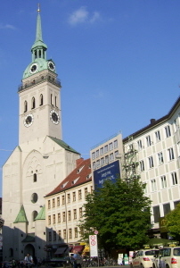 Foto vom Turm von St. Peter in München