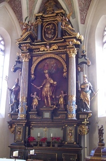 Foto vom Altar in St. Quirin in Aubing