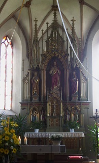 Foto vom Altar in St. Peter und Paul in Holzheim