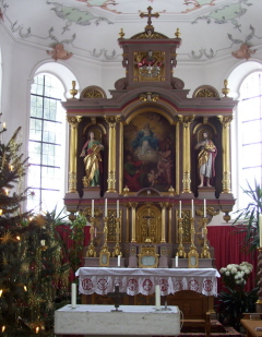 Foto vom Altar in St. Johannes Baptist in Aufheim