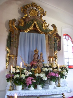 Foto vom Maialtar 2012 in St. Sixtus in Hütting