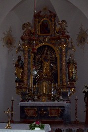 Foto vom Altar in St. Maria in Längloh