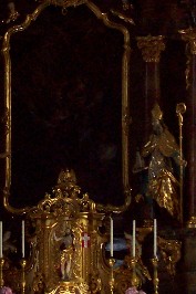 Foto der Wolfgangsfigur am Altar von St. Wolfgang in Neuburg/Donau