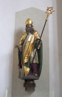 Foto der Wolfgangsfigur in St. Laurentius in Neustadt a.d.Donau