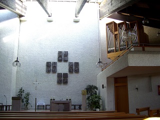 Foto vom Altarraum der Kirche Corpus Christi in Nürnberg