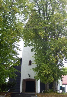 Foto der Kirche Heilig Geist in Nürnberg-Laufamholz