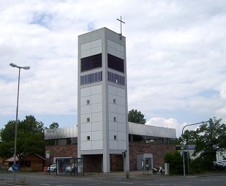 Foto der Versöhnungskirche in Nürnberg-Schniegling