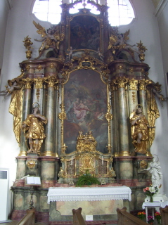 Foto vom linken Seitenaltar in St. Peter und Paul in Oberammergau