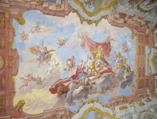 Foto vom Deckenfresko im Marmorsaal im Stift St. Florian