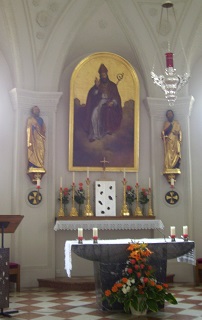 Foto vom Altar in St. Nikolaus in Hinterthiersee