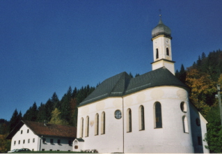 Foto der Wallfahrtskirche in Pinswang