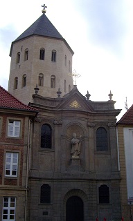 Foto der Gaukirche St. Ulrich in Paderborn