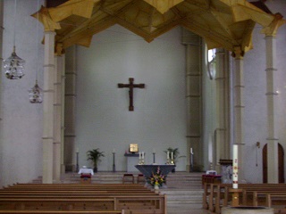Foto vom Altarraum in St. Georg in Paderborn
