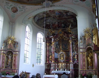 Foto vom Altarraum in Maria Aich in Peißenberg
