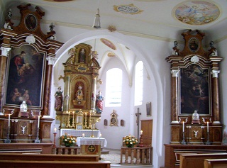 Foto vom Altarraum in St. Anna in Immendorf