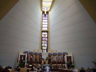 Foto vom Altarraum der Barbarakirche in Zgorzelec