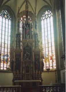 Foto vom Hochaltar der Stadtkirche St. Hippolyt in Eferding
