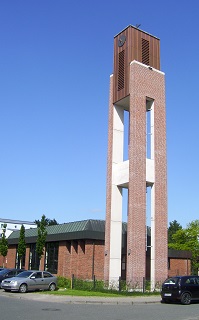 Foto der Kirche am Stadtzentrum in Raunheim