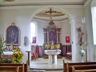 Foto vom Altarraum in St. Felix in Fleischwangen