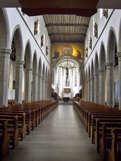 Foto vom Kirchenraum in der Liebfrauenkirche in Ravensburg