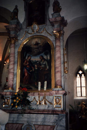 Foto vom rechten Seitenaltar in St. Kilian