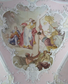 Foto vom ersten Fresko im linken Seitenschiff in Mariä Geburt in Rottenbuch