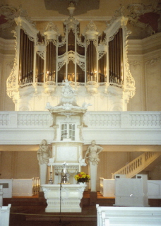 Foto vom Altar der Ludwigskirche in Saarbrücken