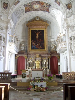 Foto vom Altar in St. Quirin in Tegernsee