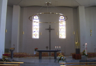 Foto vom Altarraum in St. Michael zu den wengen in Ulm