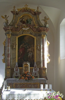 Foto vom Altar in St. Johannes Baptist in Kirchenwinn