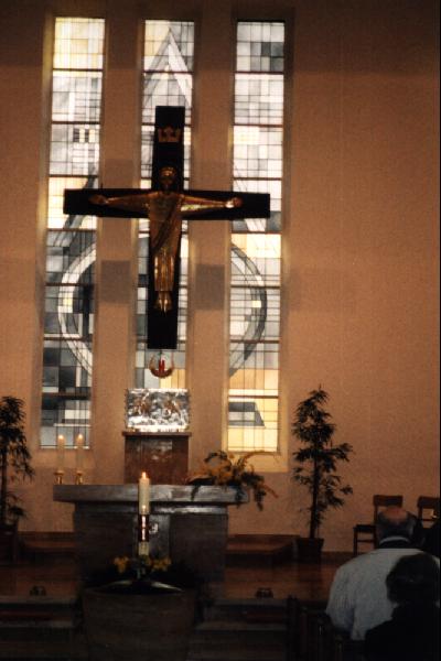 Foto vom Altar der Bonifatiuskirche in Weimar