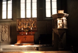 Foto vom Altarraum in St. Justinus und Laurentius in Ettersburg