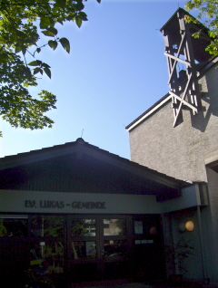 Foto der Lukaskirche in Weinheim