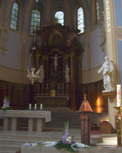 Foto vom Hochaltar in St. Laurentius in Weinheim