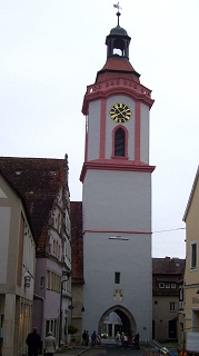 Foto vom Torturm der Spitalkirche in Weißenburg