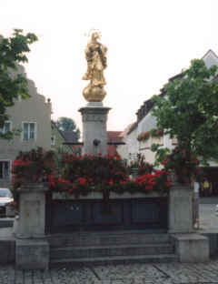 Foto vom Marienbrunnen in Wemding