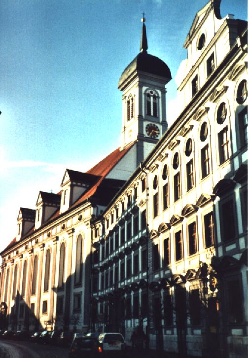 Foto der Studienkirche in Dillingen