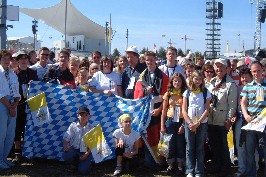 Foto einer Gruppe aus Meitingen beim Papst