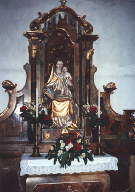 Foto vom Marienaltar in St. Michael in Denklingen