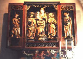 Foto vom rechten Seitenaltar in St. Peter und Paul in Dettwang