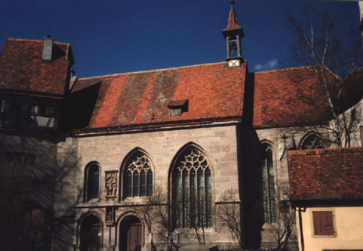 Foto der St.-Wolfgangs-Kapelle in Rothenburg ob der Tauber