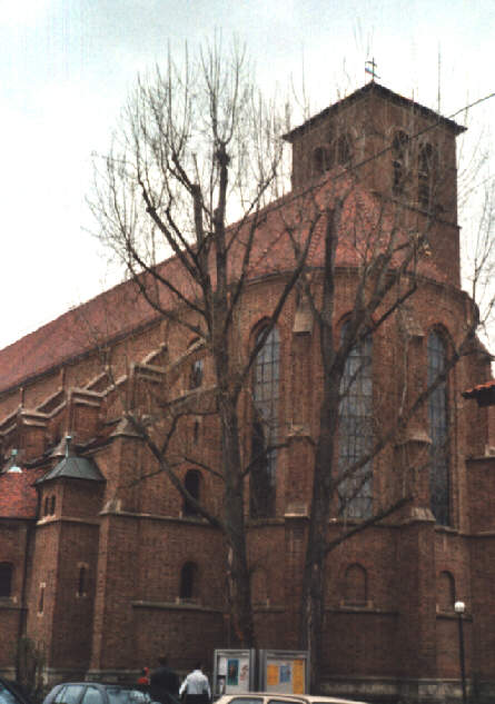Foto der Wolfgangskirche in Reutlingen